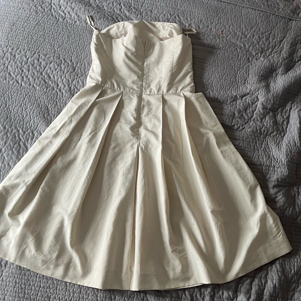 Isaac Mizrahi For Target Sleeveless A-line Dress in Champagne Cream